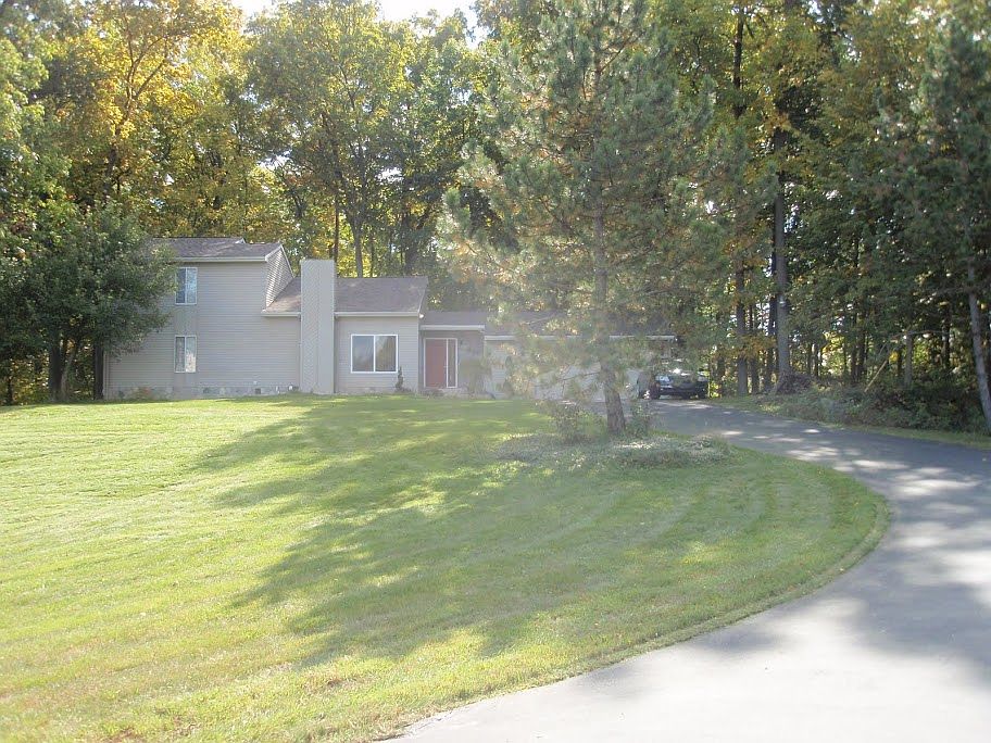 Front of the house from the road (Summer)