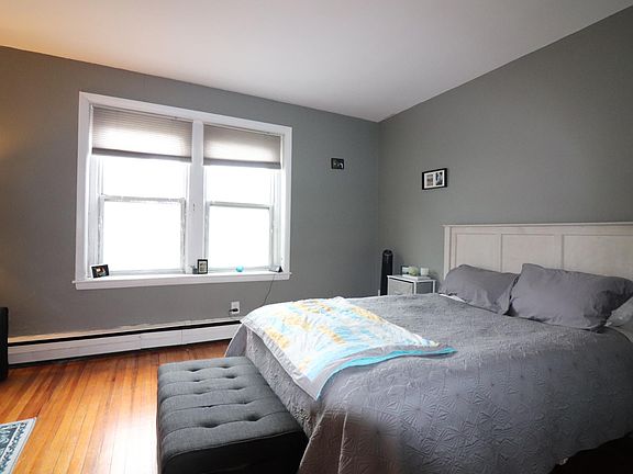 3rd image of 200 Saint Paul St #32