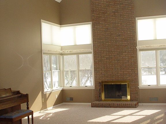 Freshly painted great room with new carpet