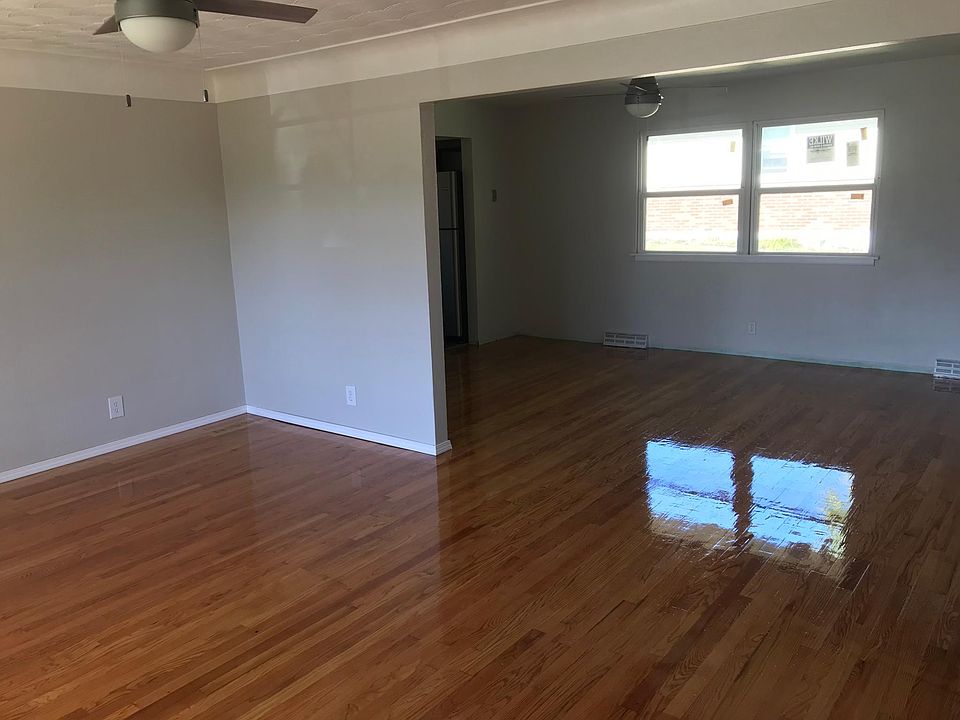 1st image of 22 Carolyn St