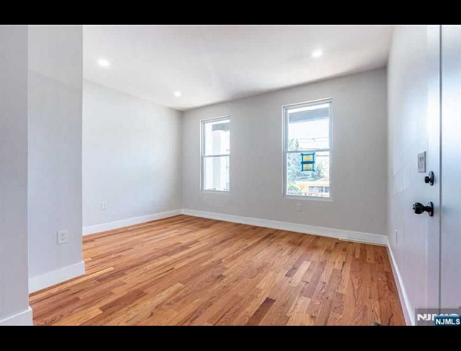 1st image of 157 Prospect Ave #B