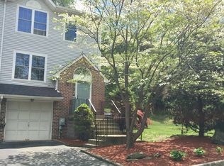 211 Roseman Ct, Newark, DE 19711