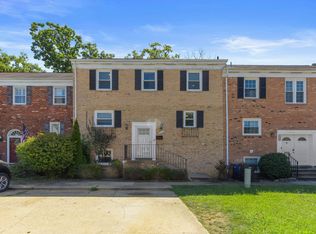 5218 Dover Pl, Alexandria, VA 22311