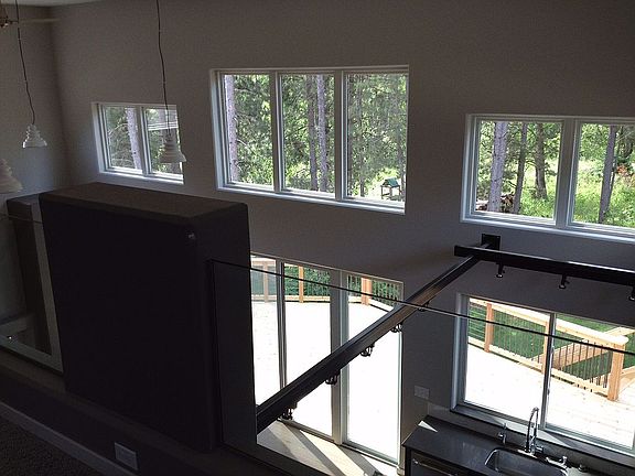 5th image of 2063 Dempster Dr