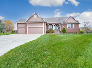 14208 E Ayesbury Cir, Wichita, KS 67228