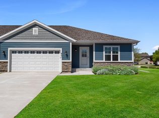 431 Lindale St, Belgium, WI 53004