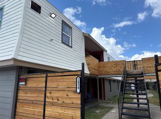 2434 Lidstone St APT 1B, Houston, TX 77023
