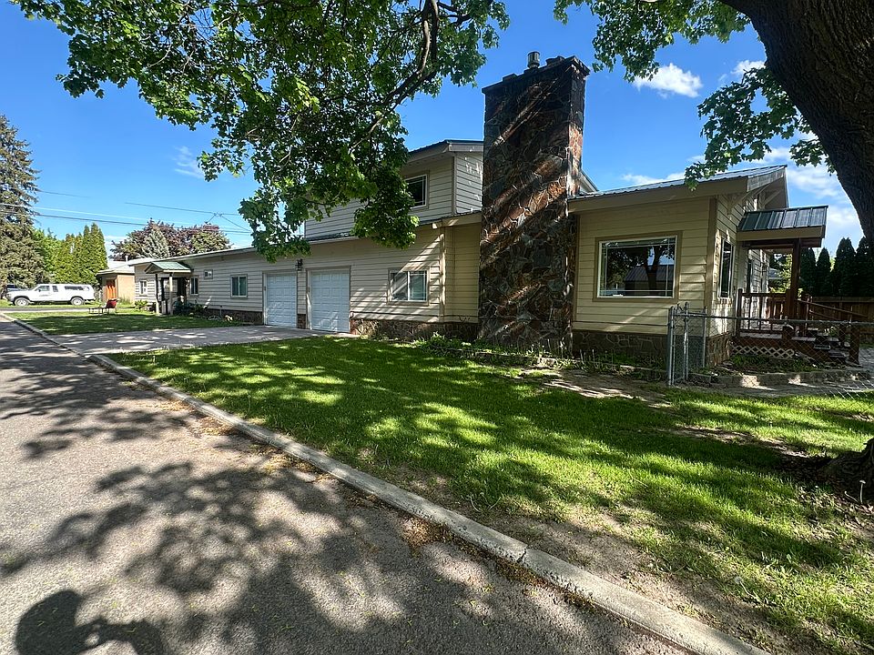 1st image of 905 6th Ave E