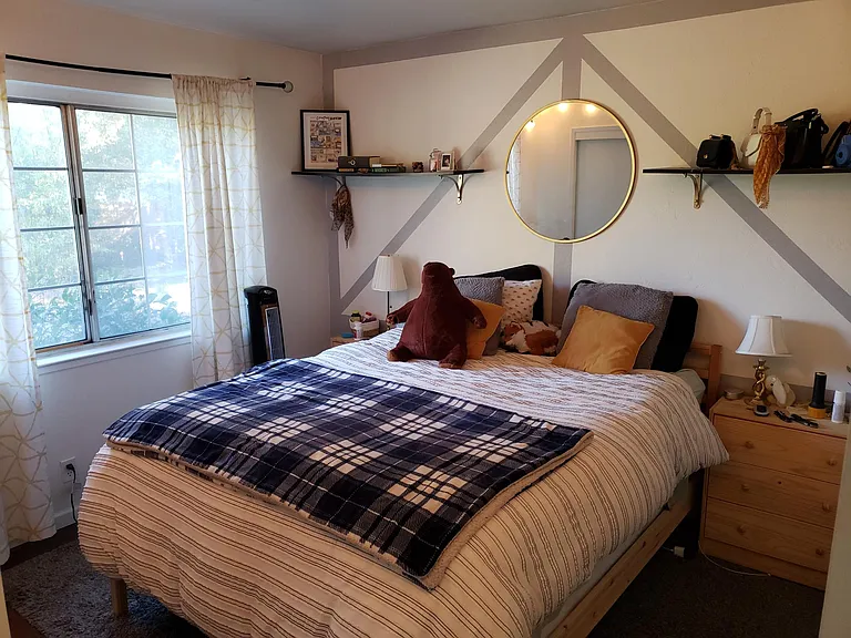 7940 Rosswood Dr — Photo 10