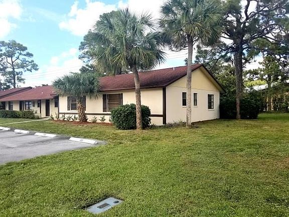 2nd image of 375 Glenwood Dr #375