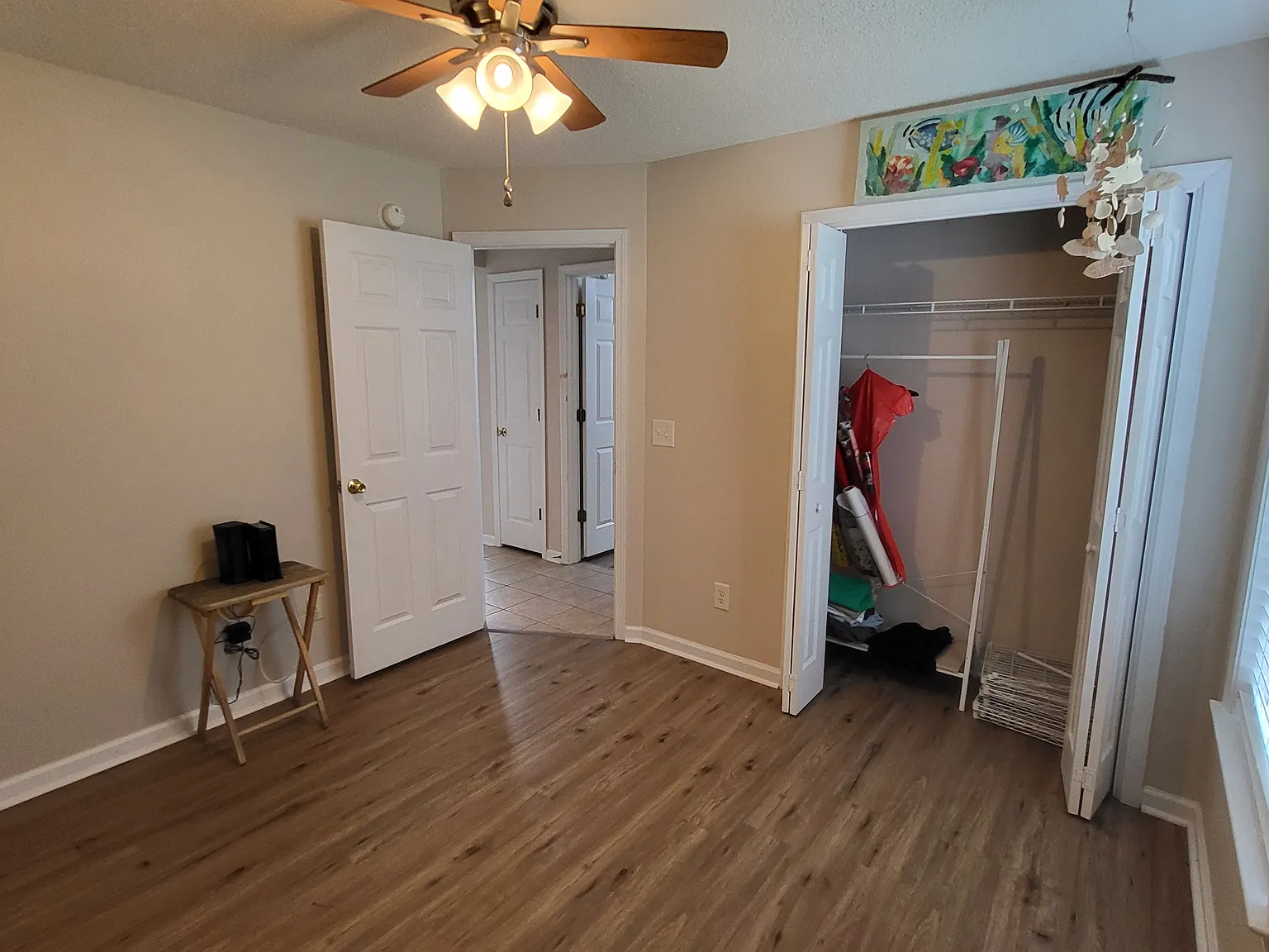 3 bed, 1900 sqft, $900 — Photo 4