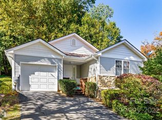 314 Ewarts Hill Rd, Hendersonville, NC 28739