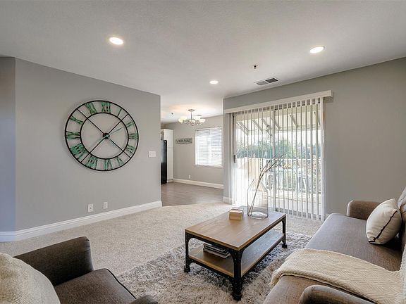 3rd image of 4655 Nicol Cmn APT 112
