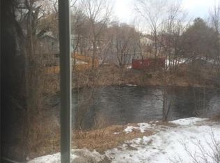 3 Florida Ct APT 6, Maynard, MA 01754