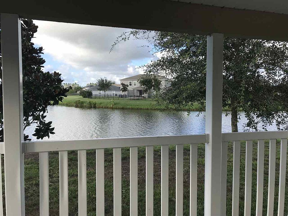 2nd image of 124 Straw Pond Way