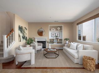 10527 Hollingsworth Way, San Diego, CA 92127