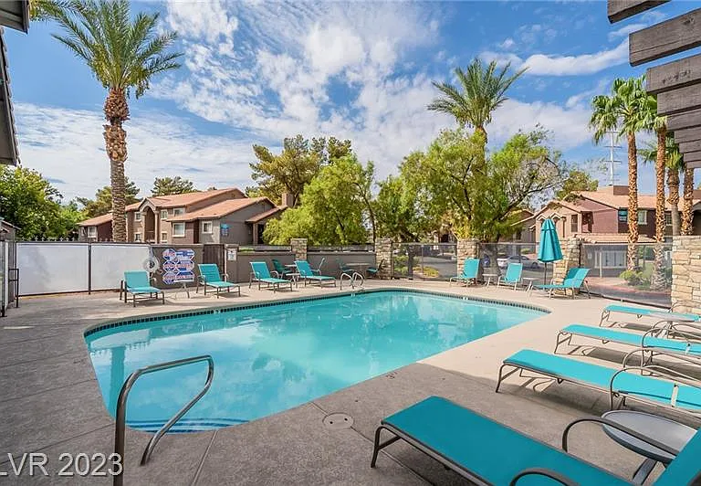 2750 S Durango Dr — Photo 2