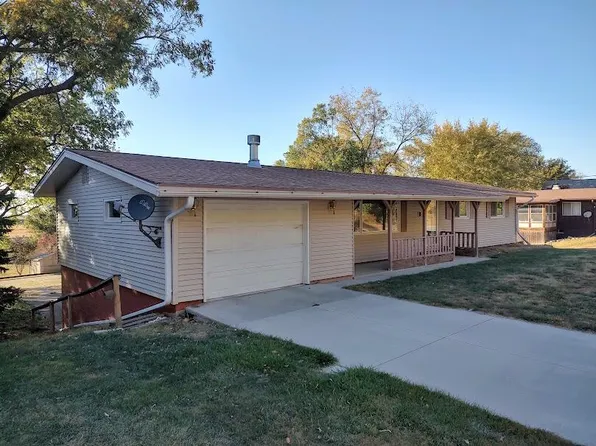 717 N 1st St, Missouri Valley, IA 51555