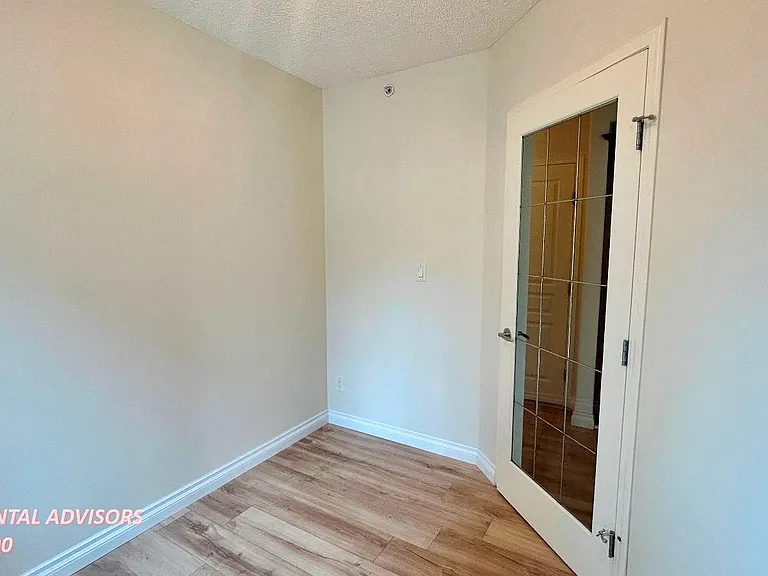 9707 106th St NW #307 — Photo 13