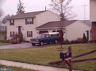 2228 Heather Rd, York, PA 17408