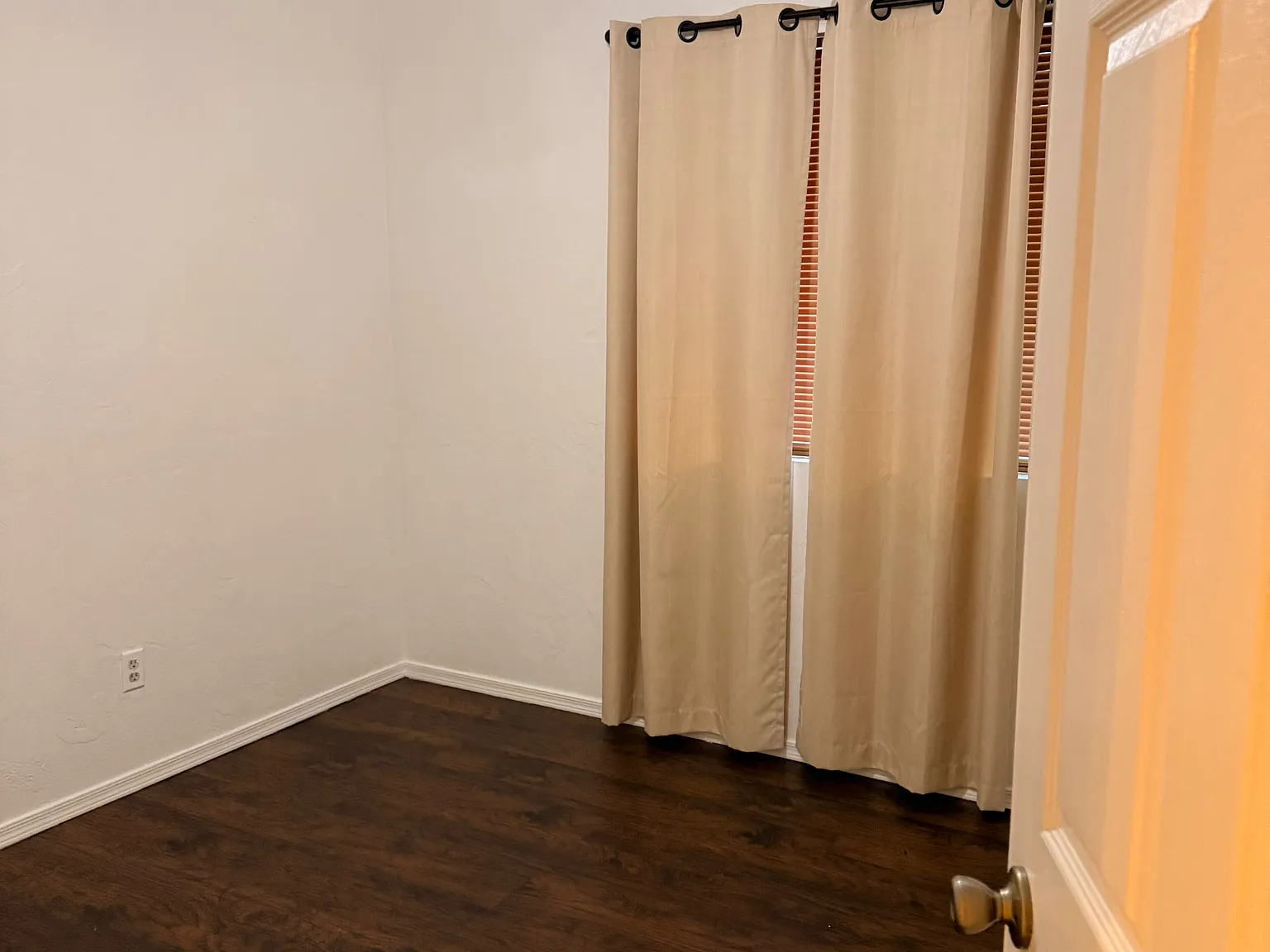 3 bed, 1247 sqft, $1,700 — Photo 4