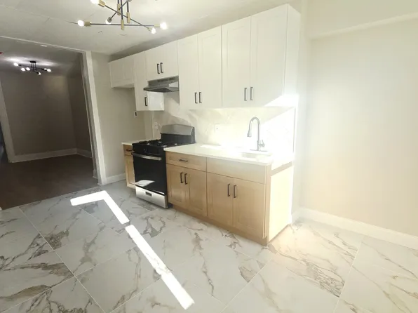 353 8th Street image 2 of 10