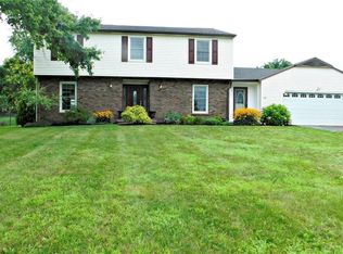 164 Saint James Dr, Webster, NY 14580