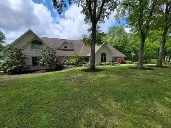 420 Hidden Acres Rd, Paris, TN 38242
