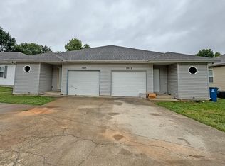 1420 W Rainey St, Ozark, MO 65721