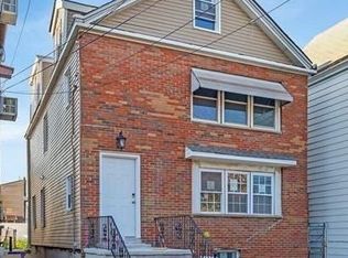 127 Hobart Ave FLOOR 2, Bayonne, NJ 07002