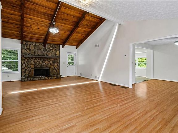 5th image of 2289 Wilderness Way