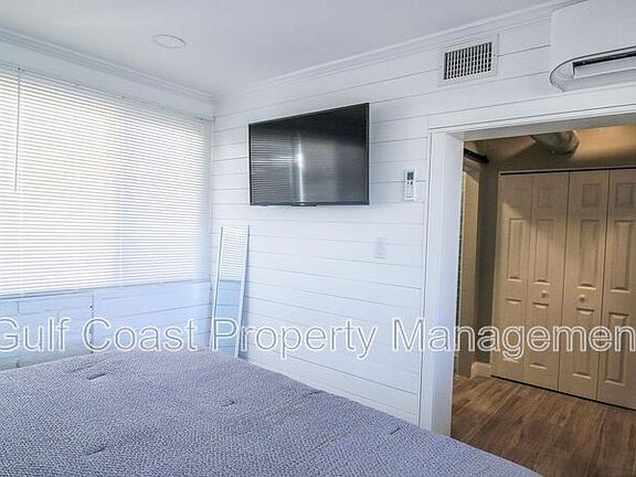5th image of 243 N Lime Ave #A