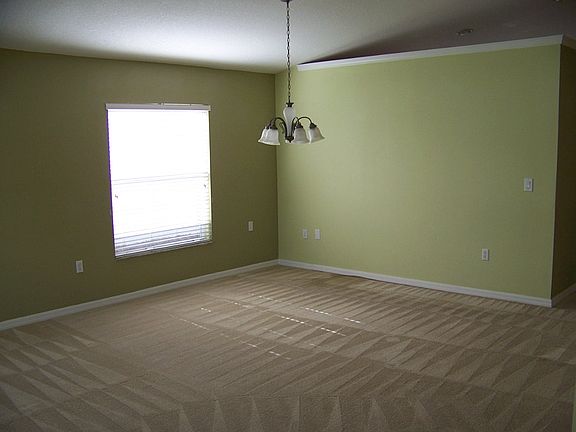 2nd image of 3814 Rollingsford Cir