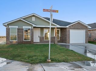 2015 Yellowhouse Ave, Wolfforth, TX 79382