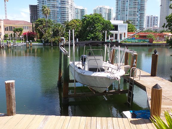 4th image of 253 Poinciana Island Dr