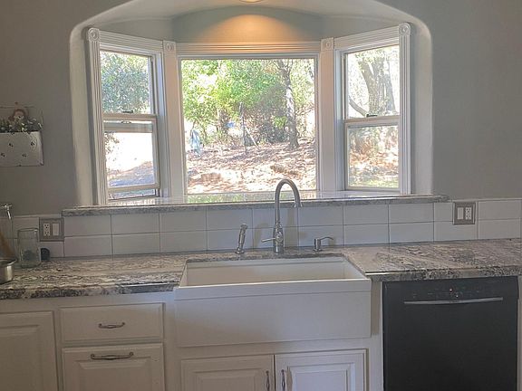 3rd image of 2855 Vista Roble Dr