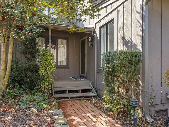 4th image of 117 Inglewood Way
