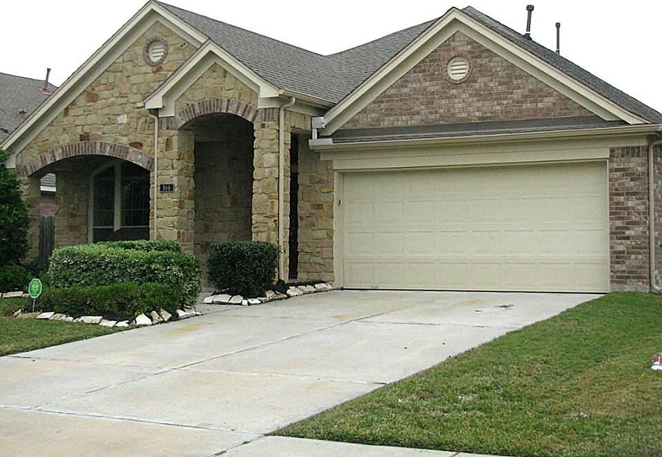 1st image of 866 Sierra Brook Ln