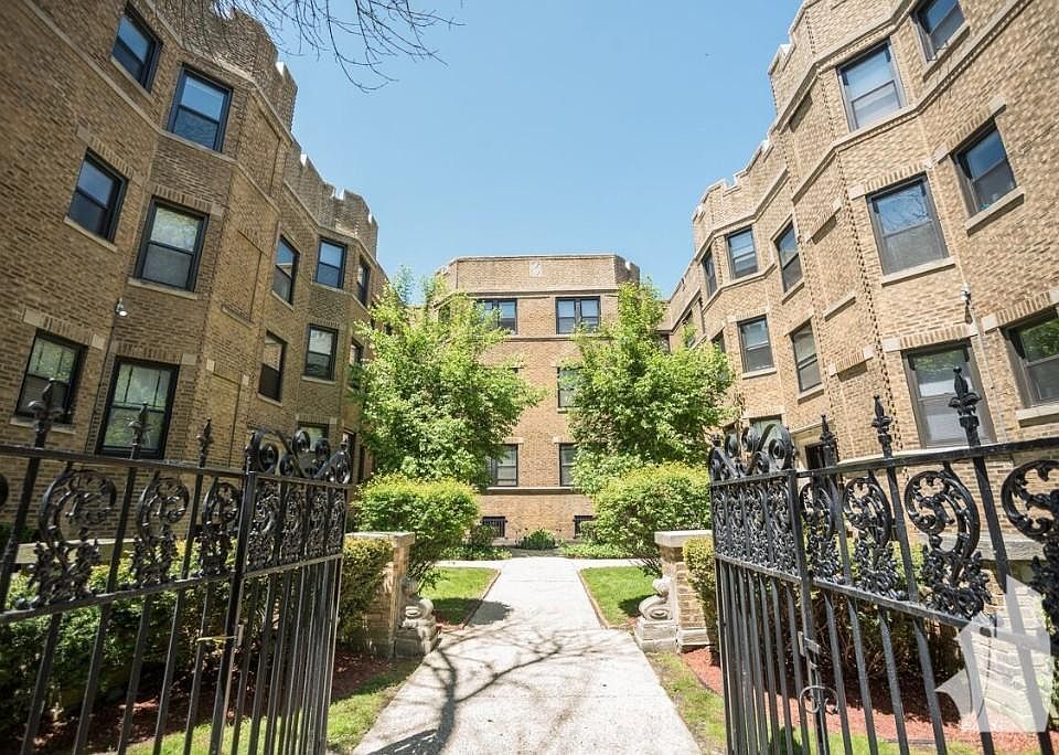 1st image of 626 W Stratford Pl #1WCC