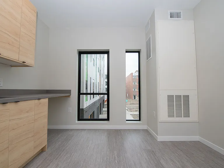 Rowat Lofts Apartments — Photo 38