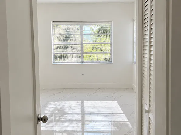 1776 Normandy Dr, Miami Beach, FL