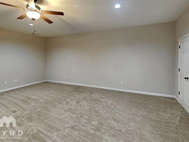 201 Jackson Pl NW — Photo 5
