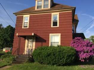 422 College Ave, Grove City, PA