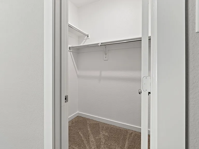 102 Travine Dr — Photo 20