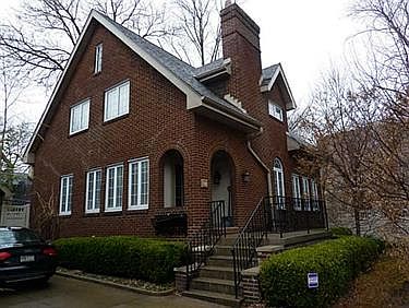 1st image of 568 Moorhead Pl