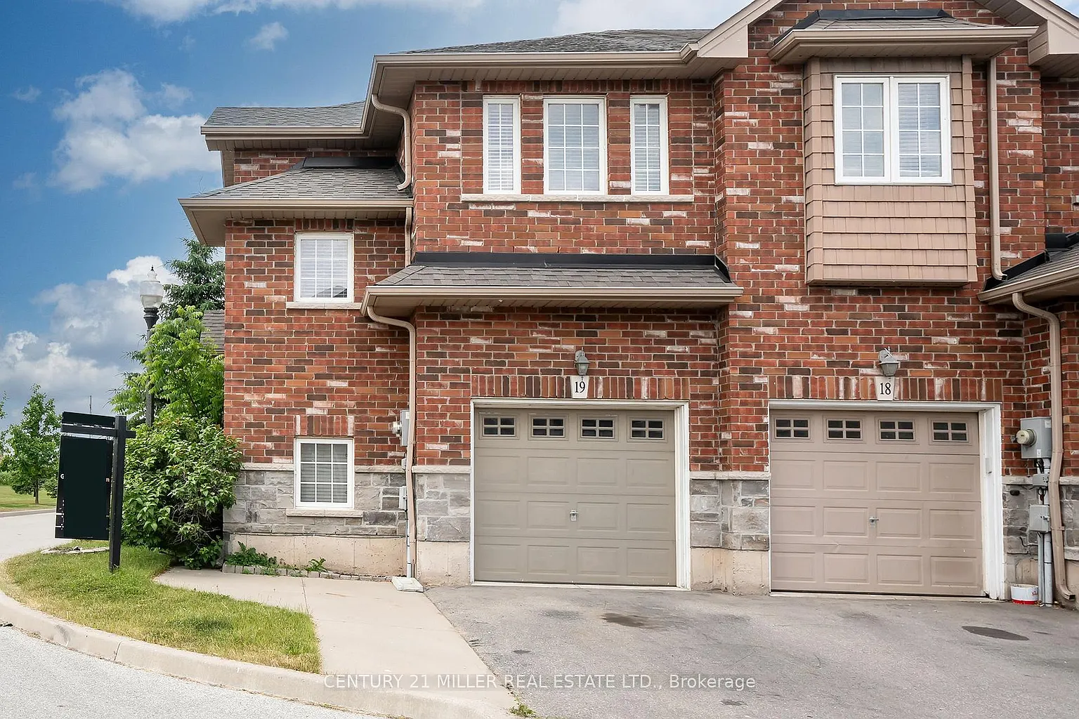 45 Seabreeze Cres #19 photo 1