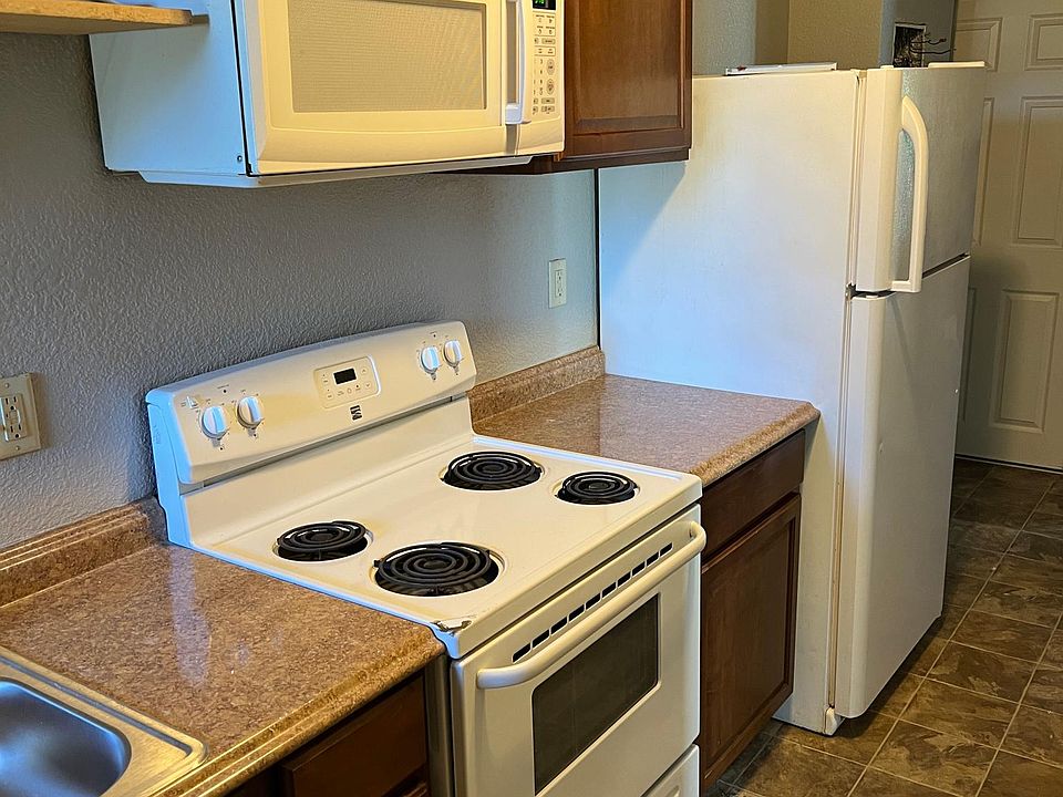 1st image of 3343 Indiana Ave APT B