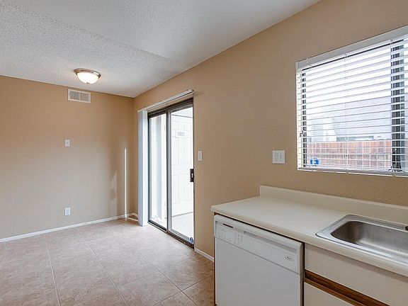 4th image of 73645 Fred Waring Dr APT 3