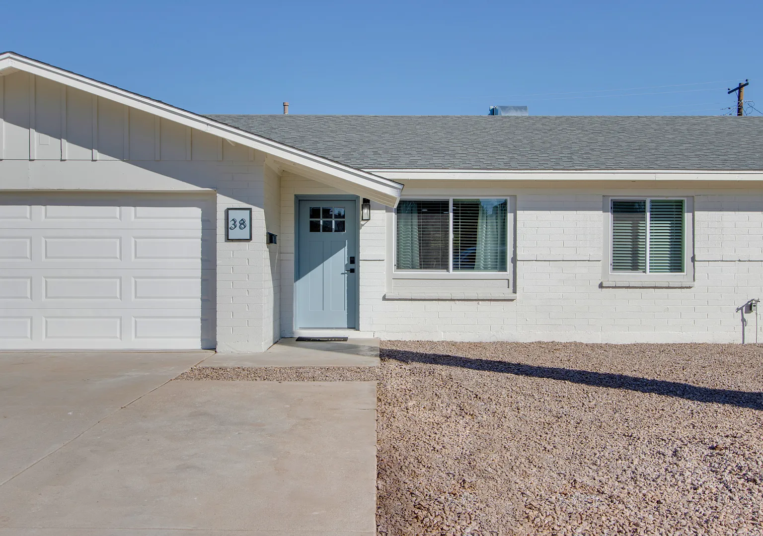3 bed, 1600 sqft, $3,300 — Photo 2