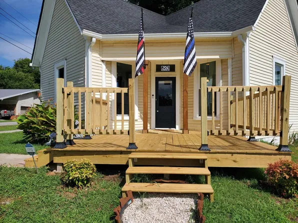 204 W Broad St, Decherd, TN 37324
